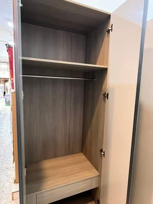 زبائننا الكرام 🌹🌹
✅تم وصول وجبة جديدة من كنتور ثلاث أبواب بشكل جديد و بسعر مناسب جداً (( البيع اقصاد ونقد )) 

⚠️ لا نتعامل مع المناشئ الرديئة اطلاقاً بل نتعامل مع الماركات العالمية وذات الجودة الممتازة . 
⚠️ البيع يكون نقد واقساط و #ننوه على ان  البيع سواء كان نقد او اقساط ((دين)) يكون بنفس السعر اي اننا #لا نقوم بأضافة اي زيادة على السعر اذا كان البيع اقساط . 

#عنواننا 
🔹الفرع الاول :- واسط / قضاء الحي / شارع الجمعية / قرب سوق الخياطين 
🔹الفرع الثاني :- واسط / قضاء الحي / نهاية شارع الشيخ على اليمين / قرب مجمع رسول 

#للطلب والاستفسار :- 
***********    ***********

#معرض_محسن ….. #خيارك_الافضل
