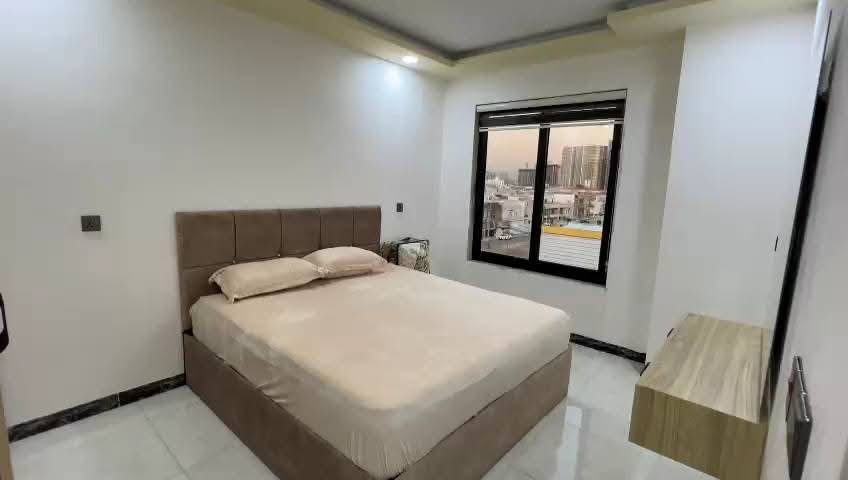 🏡سكن شركات وموظفين للإجار🏡
 طابق كامل6شقق مؤثث أوفارغ
ستوديو/غرفةوصالة/غرفتين وصالة/ 
للإستفسار واتساب *********** 
/مطبخ معزول/واجهة خارجية/
غاز مركزي/خدمات24ساعة/
أربيل/شارع100/المربع الذهبي/بارك32/
مقابل القرية الإيطالية1/سايدن كباب نجار/ أربيل, العراق
