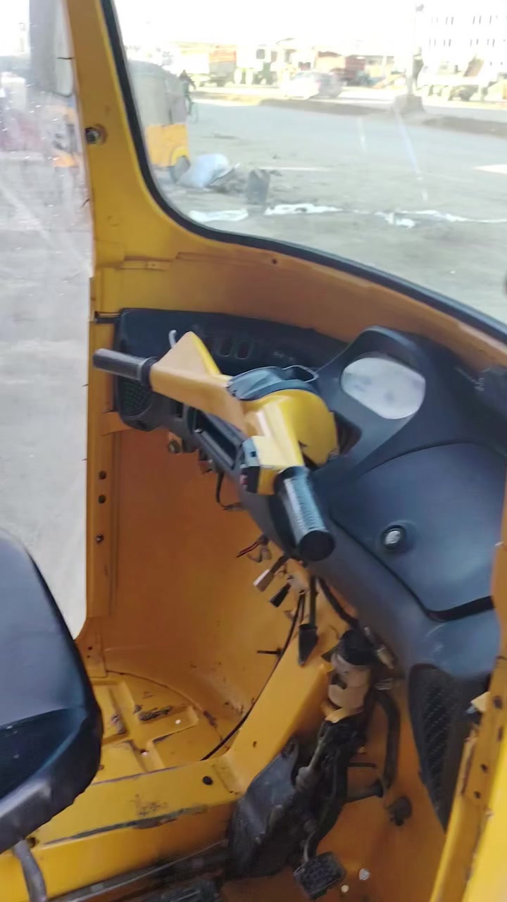 السلام عليكم تك تك موديل 2020 البيع
بياجو ***********
