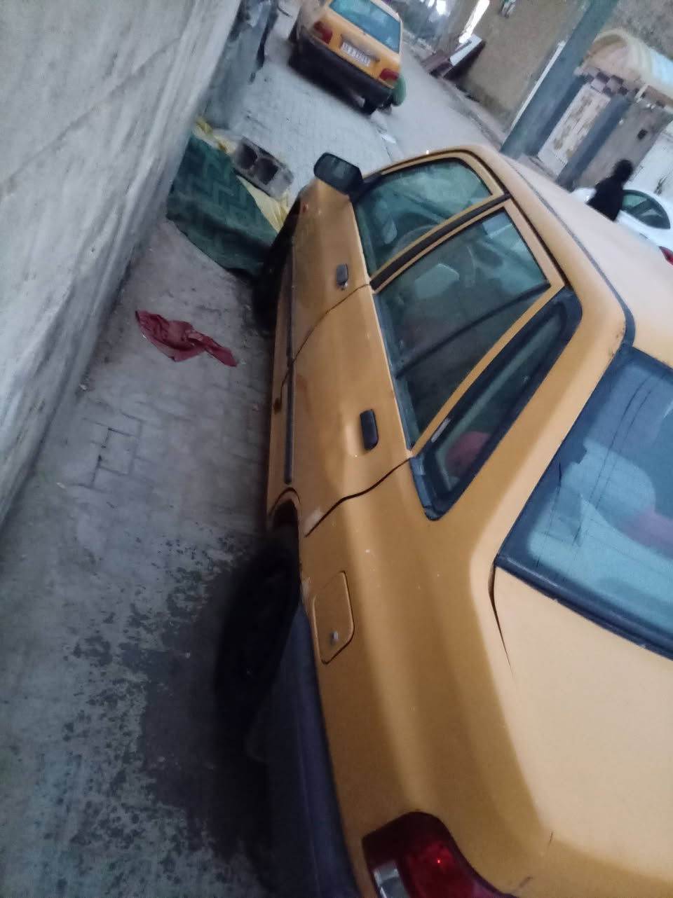 السلام عليكم سياره سايبا  للبيع رقم الماني واسط سياره نضيفه مكينه جديده كير جديد حداديه نضيفه مالكهه بديوانيه هيئه وغرامه ما عرف شعليهه السعر 15وبيهه مجال للشراي مكاني ديوانيه حي صدر رابع قرب مدرست العراق وهاذا رقمي ***********
