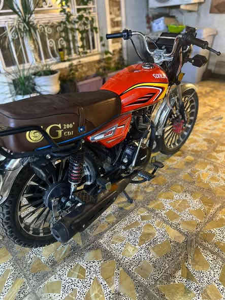 سلام عليكم  للبيع سيفان موديل 25 كفاله عامه
اي نقص مابيه 
مكاني بغداد الشعب 
السعر 800 وبيه مجال 
***********
