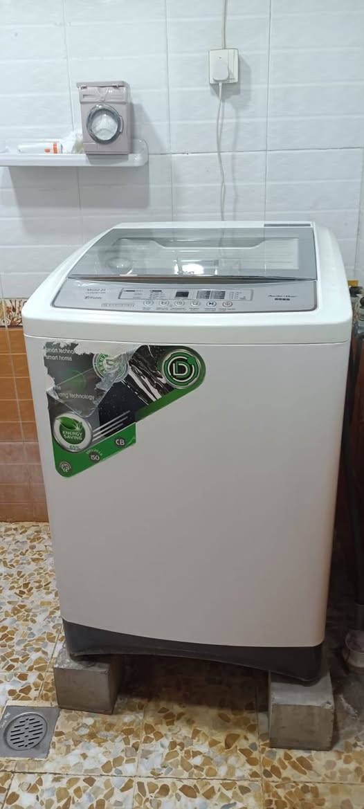 السلام عليكم عندي غسالة ملابس اتوماتيكيه صارلها عندي 3سنوات سعرها 500 الف .اللي يريدها يدخلي على الخاص


**إذا كنت صاحب هذا الإعلان وتريد حذفه لأي سبب، رجاءا أرسل رسالة إلى الدعم الفني**