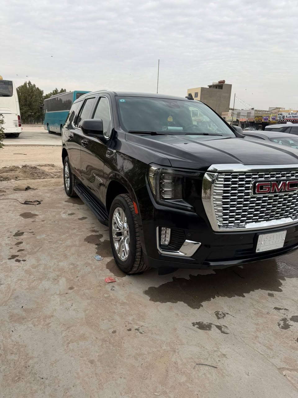 السلام عليكم جمسي  موديل2023 بيها بارد باب الخلفي   وكالة منصور ام ضمان خليجيه رقم بغداد ماشي 66الف رقم***********
