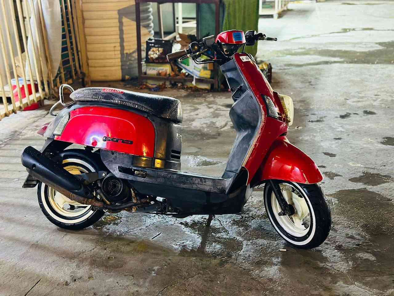 السلام عليكم بوليسي نوزل برفي مامفتوح بيه خرسه بس كفراته شويه جارده شوفت عينك السعر 600 بغداد مدينه الصدر ***********
