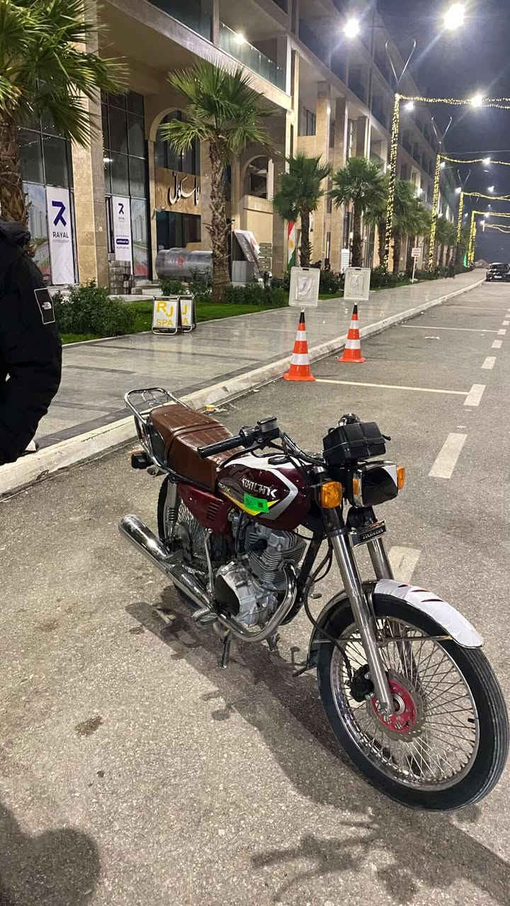 للبيع موديل ٢٠مكينه MKZكلش قويه ما شاء الله كهربائياتها يرادلها ترتيب السعر 400وبيها مجال
***********
