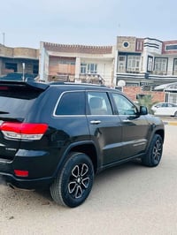 جراند شيروكي • ٢٠١٤ • ٣٦٠٠ سته سلندر