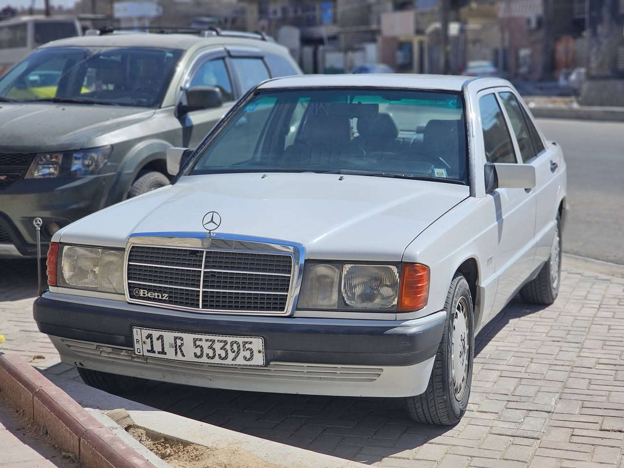متوفر واتساب فقط *********** مراوس بأكسنت ٢٠٠٨ او ٢٠١١ مرسيدس 190E 2.3 موديل 1992 وارد ياباني 🇯🇵

🔹 محرك 2.3 بلاد 4 سلندر.
🔹️ حداديه كاملة.
🔹 غرفتها نظيفة 100%.
🔹 تبريد شغال 100%.
🔹 قير اوتماتيك.
🔹️ عازل حرار لزجاج السيارة بالكامل
🔹 ٤ جامات كهرباء.
🔹 سنتر لوك قفل ابواب.
🔹 منظومة البنزين مسويلها ادامة بالكامل.
🔹 فيتبم جديد + فلتر جديد.
🔹️ رقم بغداد مكاني بغداد.
🔹️ مصبوغة عام جمالية.

💰 السعر: ٥٨ قابل للتفاوض
رابط واتساب
https://wa.me/9647843688244
