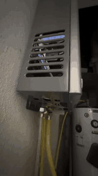 پارێ كاره بێ يێ  گران بوى
گيزه‌رێ   غازێ باشترين هه لبژاردنه بو مانا پارا دبه ريكا ته دا
***********
