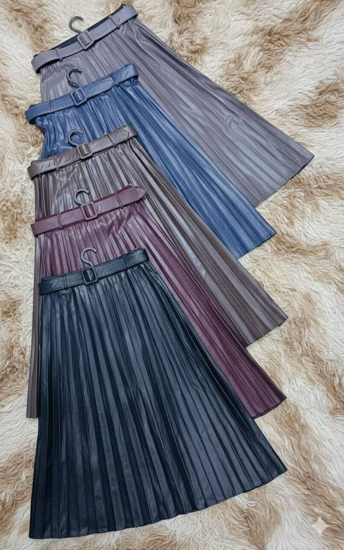 🔥تنورة طلعة نسائي قماش جلد موديل شانيل مكسر مع سينتيور  قماش تقيل ومكفول 
5 الوان مميزة بالصورة واقع *( اسود ـ خمري ـ بني ـ كحلي ـ موف غامق) 🖤*
👈مــقــاســين👇
L       بلبس 38 40
XL     بلبس 42 44
🔥بسعر
🔥🔥🔥🔥🔥🔥🔥
👈


**إذا كنت صاحب هذا الإعلان وتريد حذفه لأي سبب، رجاءا أرسل رسالة إلى الدعم الفني**