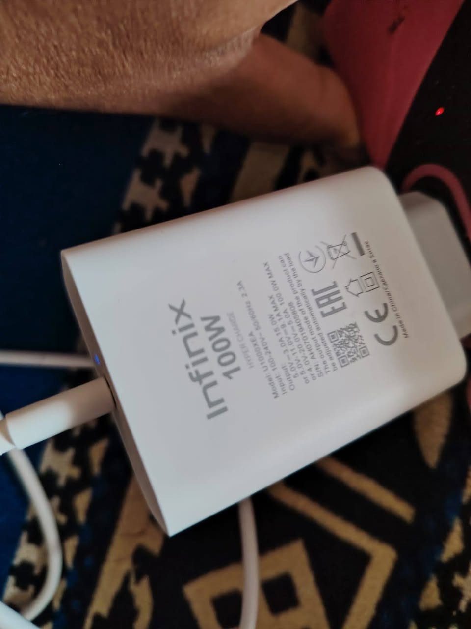 انفنكس نوت 50 برو بلاص 5 جي الاصدار الاخير الحديث رام 24 ببجي 120 فريم يعني فوول ذاكره 256 شحن 100 وات طلقه بطاريه عملاقه كامرته رهيبه يدعم تسجيل مكالمات وهواي امور ويدعم الشحن الاسلكي ب50 وات طلقه استخدام 4 تيام فقط مراوس اريد هونر x9d وشعدكم نزلو بتعليقات
***********
