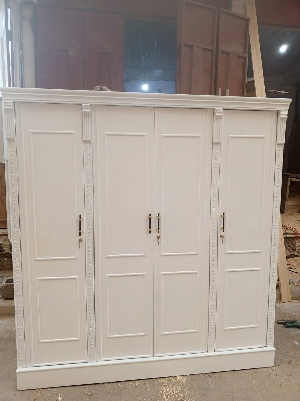 سلام عليكم اخوان كناتير اربع ابواب حسب طلب الزبون وا ميز توالت 
شغل درجه اولى صبغ حراري اتمنى ينال اعجابكم 
***********
