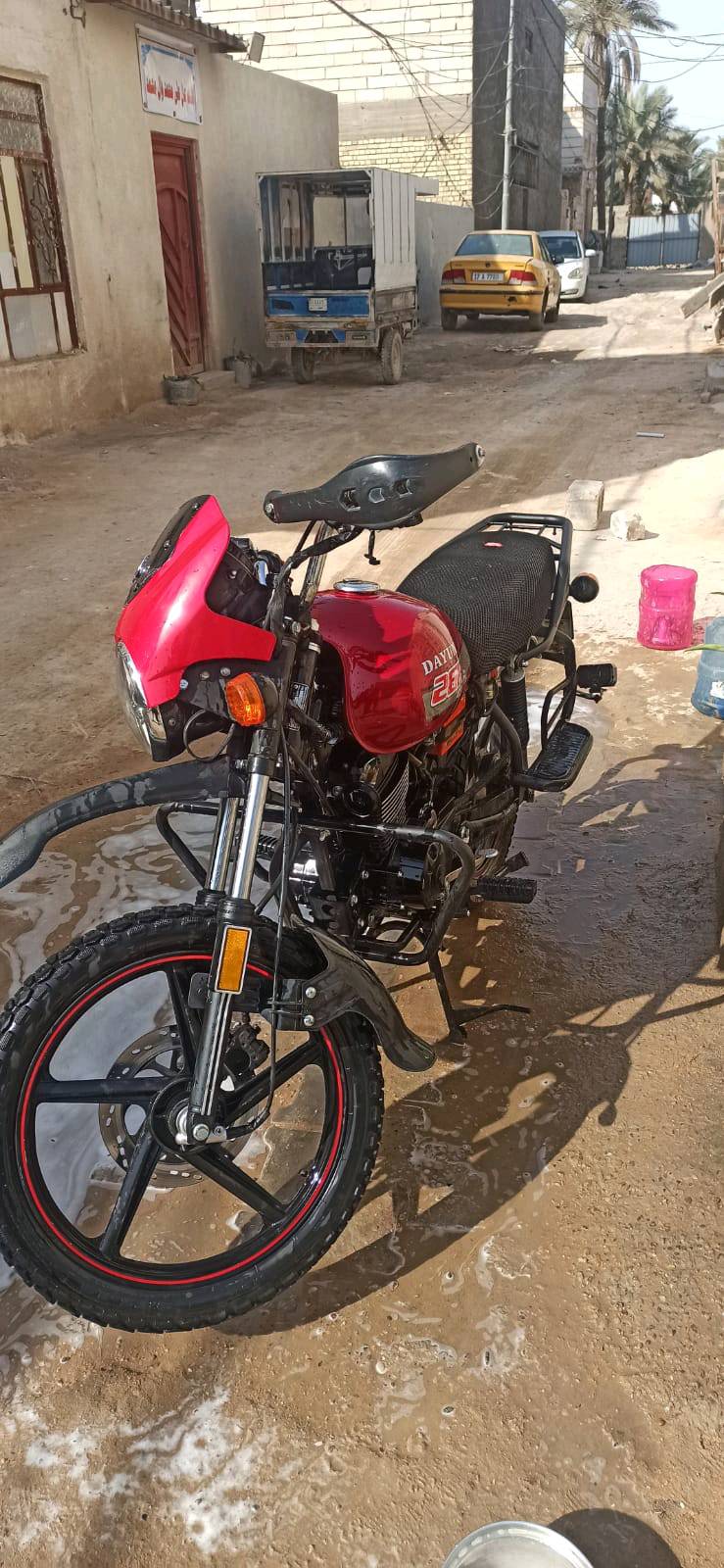 دراجة دايون للبيع 
موديل ٢٠٢٣ الدراجه بيها نقص صفاح وصينيه مال زنجيل  مبدل بيها تانكي ودبلات و مبدل بيها ماكنيت او كلجات رقمها نجف انكليزي مكينه مامفتوح مكفوله الدراجه من سرقه من غرامات من كلشيء. وبيها مجال للشراي