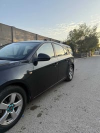 سياره موديل 2009 للبيع رقم سليمانيه  العنوان بغداد البلديات07778019225