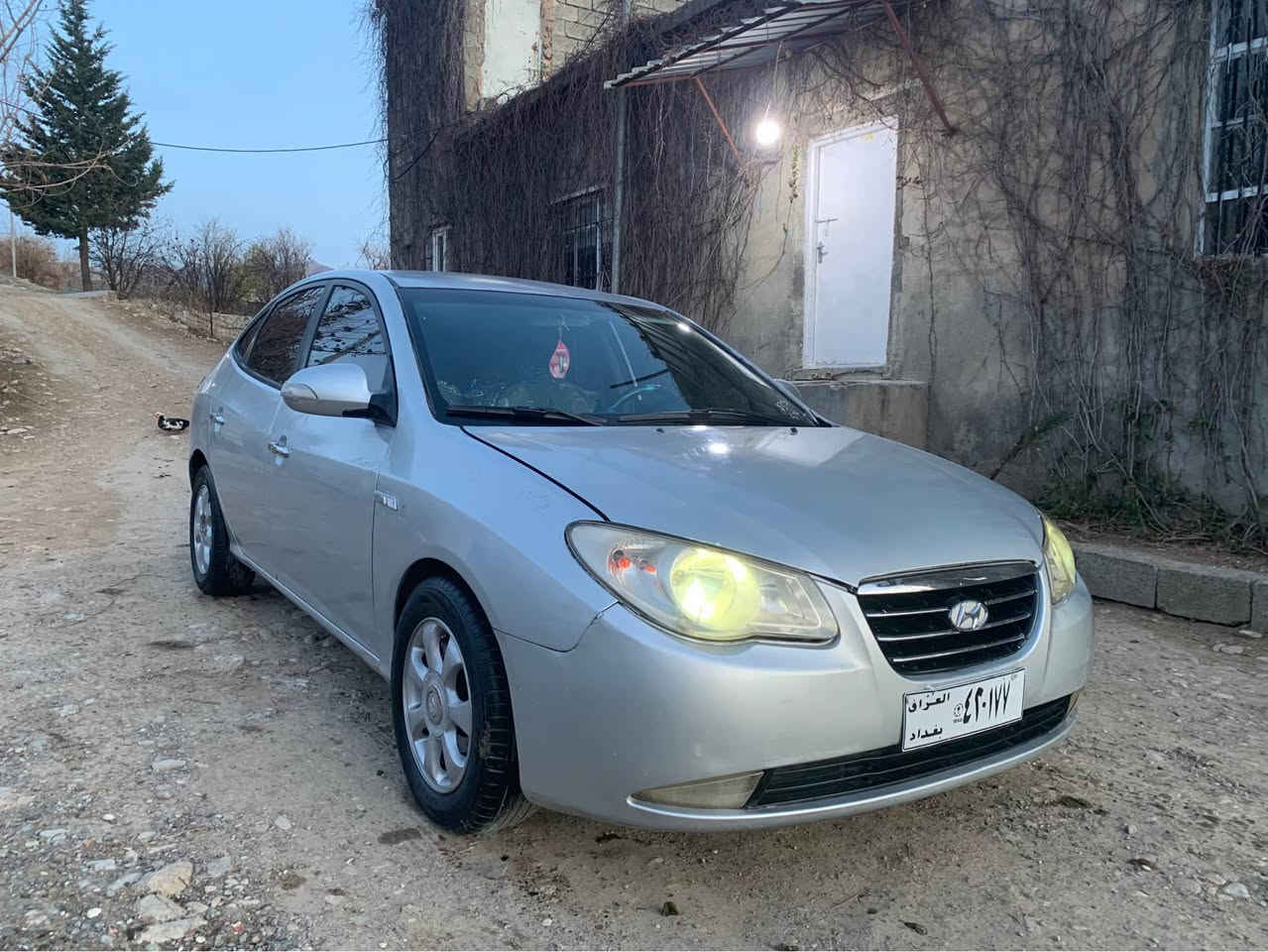 (سەرەتا بەناوی خوا )هۆندای ئاڤانتی ساغ واتە ساغە ٢٠٠٩ فوولە بەس سڵایت نیە دەنا کامڵ مواسفاتە هیتەروو ئیکۆ ڤۆلیۆموو ئاوێنە دەخەوێ گێچ وەنەوەشیە کاملە سارەکە دەروو ناوی زۆر  جوانە سەخفوو شانی موسو بڕاوە وەگەڕاو  بەشەرت  کامل مەسرەف کراوە تەقەوڕەقە بەشەرت گێڕوو مەکینەی بێ حەیبە سارەکە پارەی بڕاوێکە ساغە سارەکە بەس پێشی دەحمێکی حەفیفی هەیە  نرخی ٤٦ وەرەقەو مەحامەلە                                                                    شوێن قەڵادزێ.     *********** . ☎️☎️ السليمانية, العراق
