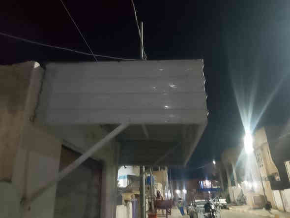 قمريه للبيع 4متار الطول وعرض مرتين التواصل مع الرقم ***********
