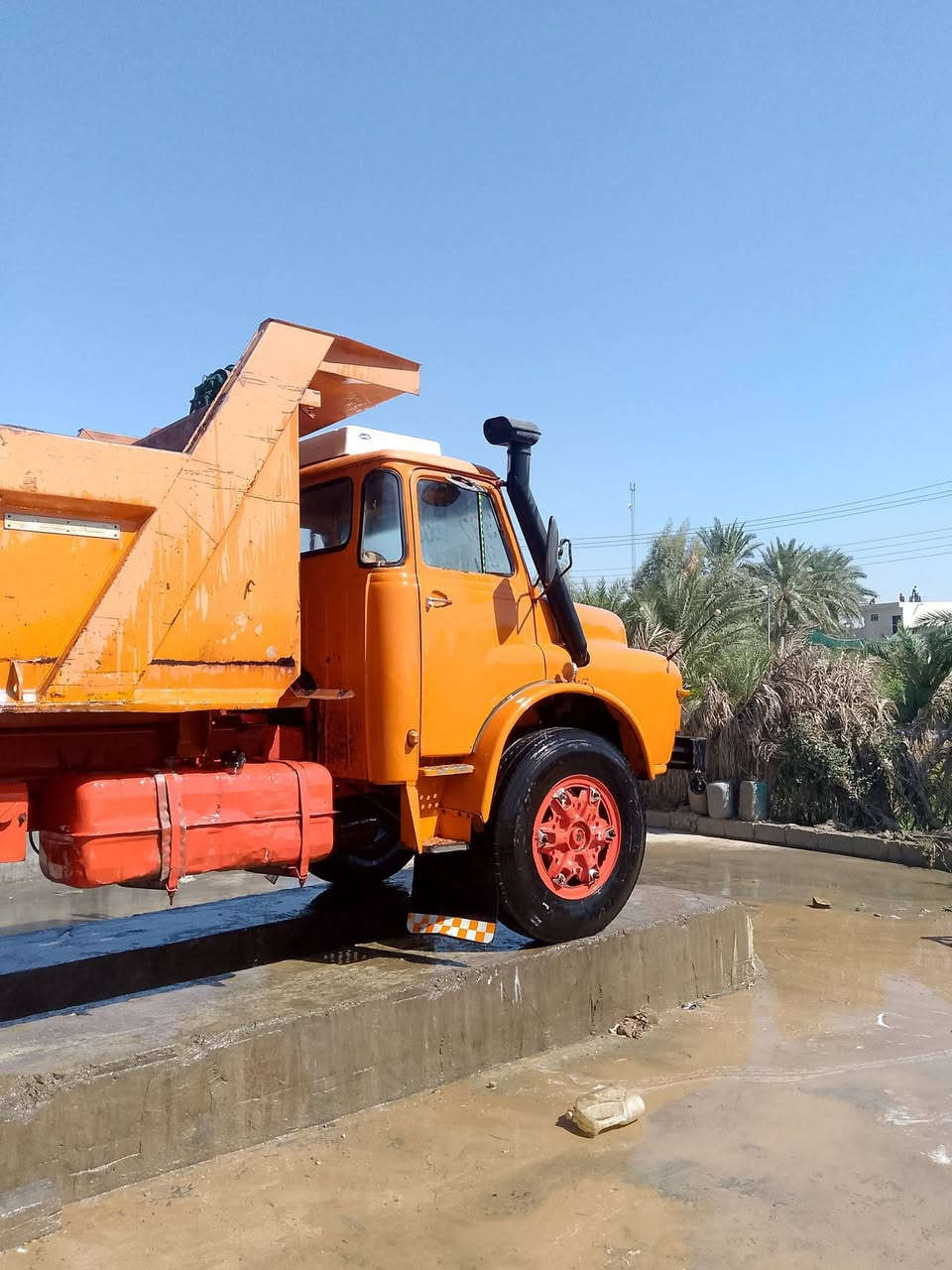 سلام عليكم مان للبيع جاهزه للعمل الاستفسار على الرقم ***********
