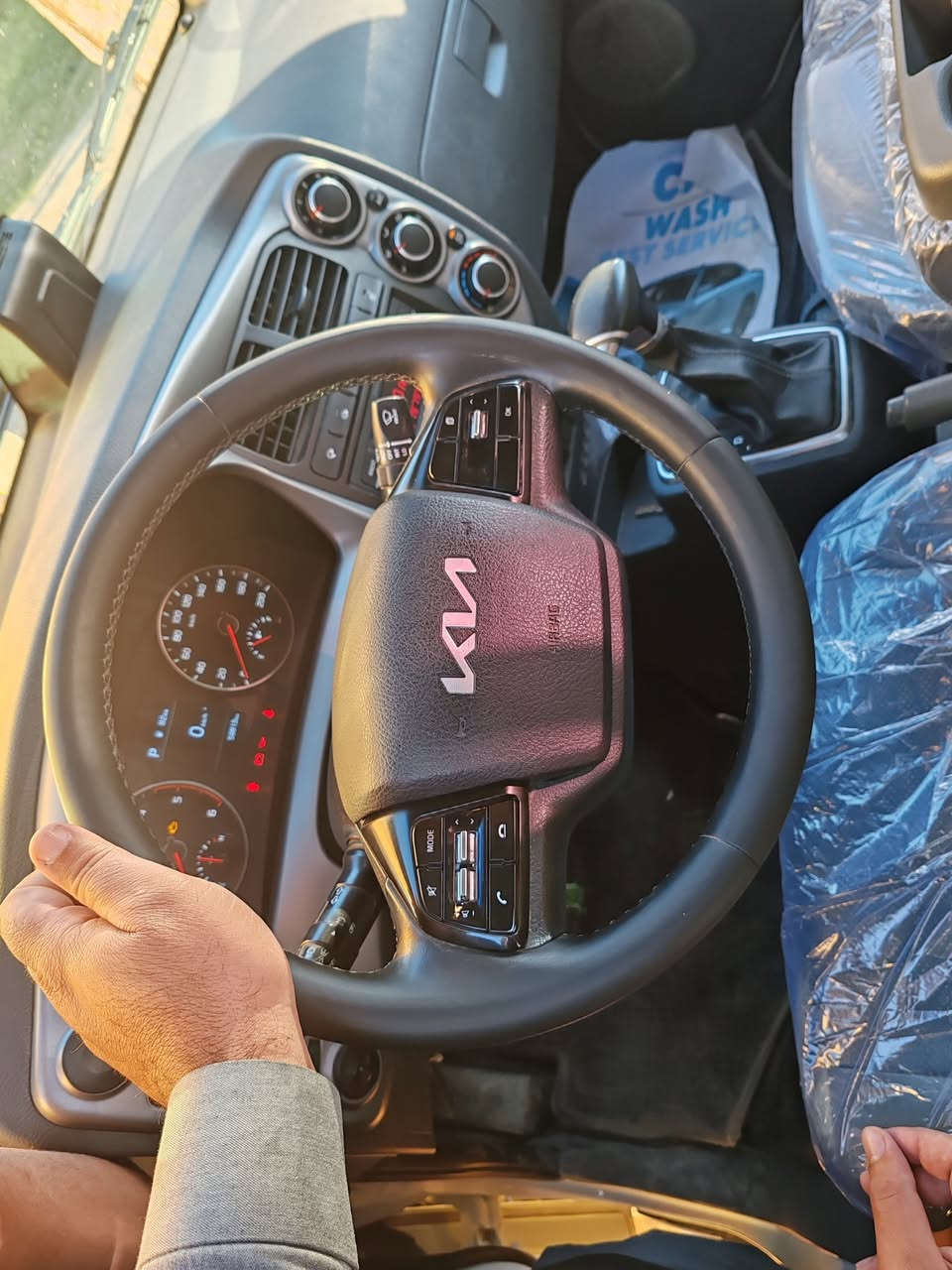 السلام عليكم كيا بومه مسكر فول وربع كفاله من الزلغ موديل ٢٠٢٢ بسمي مداور ثاني يوم رقم بابل سنويه لل٣٢ ماشيه ٥٨ الف كفاله عامه من كلشي اوتوماتيك سياره وضع الشركه سعر ١٥٧ وبيه مجال حك جيه فقط استفسار ***********
