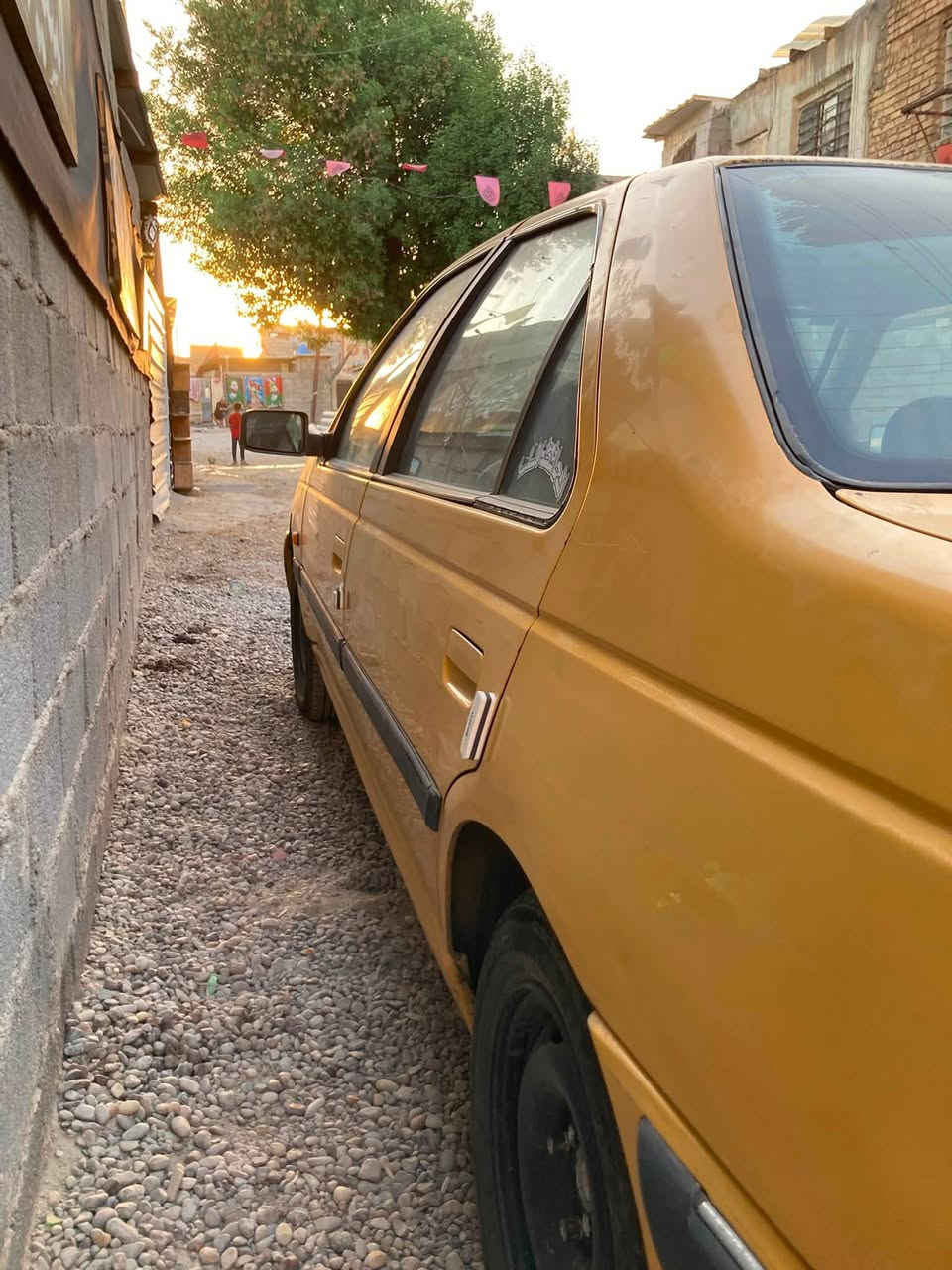 سلام عليكم بيجو بارص مديل ١٣ مكفوله من الضربه و الصبغ بيه جرادات قليله كير محرك كهربائيات كله مكفول مصفره هيئه غرامات سياره بمسي تحويل ثاني يوم مكاني بغداد الحريه قرب مغازن الجاي رقمي ***********
