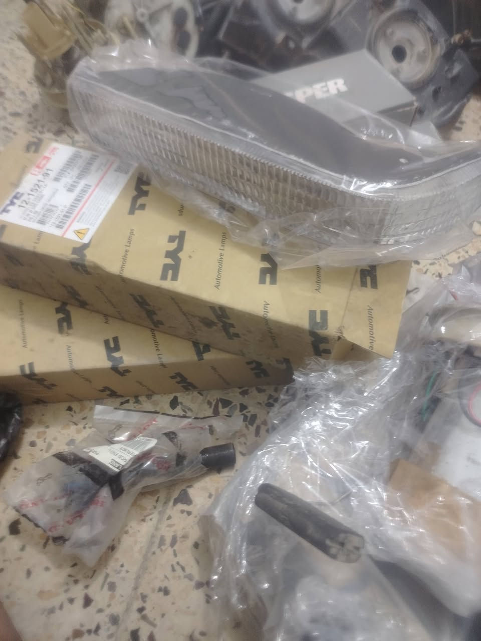 قطع غيار السيارات جيب جميع انواع جيب شيروكي
سيد صفاء ***********

واتساب ***********

توصيل جميع محافظات العراق
