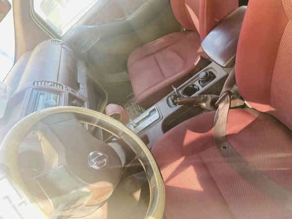 السلام عليكم للبيع سيارة نيفارة موديل 2014 سيارة مكينه مفتوحة تجفيت درجة اولى سيارة نضيفه كلش السونار مرفق السعر ١٢٤ $وبيها مجال سيارة بسمي مكان بغداد الشعب 
***********
