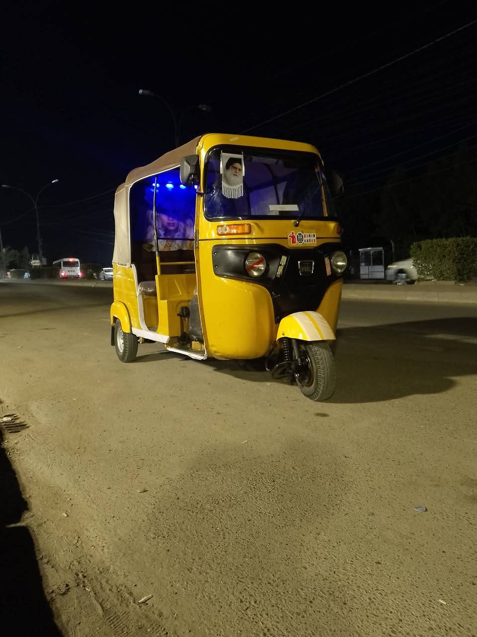 السلام عليكم تكتك للبيع موديل 19 رقمه سنويه بغداد تحويل ثاني يوم كامله ورقه ما نقص بيها مضلع وبيها مجال 
***********
6000
عنوان دوره شارع الصحه
