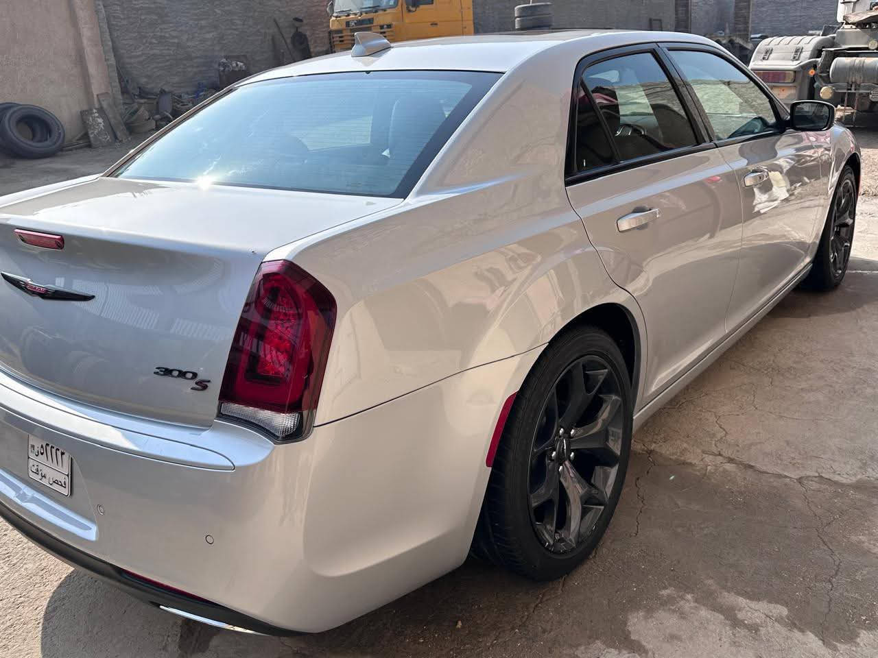 🦅 اوباما 300S امريكي دخول جديد🦅
اللون سلفر فاتح ◻️

               الموديل 2023 اصل 🇺🇸

                   ( الاصدار الاخير )

المسافة المقطوعة  15 الف 

حجم المحرك 3600

مواصفات السيارة:-
*بانوراما
* نقطة عمياء . 
* حساسات امامية . 
* مصابيح امامية زنون مع  بلوجكترLED . 
* ويل قياس 20 أنج . 
* حساسات خلفية .  . 
* شاشه كبيرة مع نظام ملاحة نفكيشن GPS .
* سستم صوت كامل مع دمام خلفي 
* كراسي جلد طبيعي شعار S
* مقاعد أمامية كهربائية عدد 2 .  . 
* مقاعد أمامية تبريد وتدفئة . 
* مقاعد خلفية تدفئة . 
* تشغيل عن بعد .  . 
* تدفئة ستيرن . 
* محدد سرعة .  . 
* كاميرا خلفية دوارة.
* مرايا رادار مع ترحيب متحسسة للاضاءة  
* دخول ذكي (بصمة) .

(السيارة ارقام فحص مؤقت بأسمي)

مكان السيارة بابل 
للاستفسار عن السعر واي تفاصيل اخرئ الاتصال متوفر واتساب 📞***********
