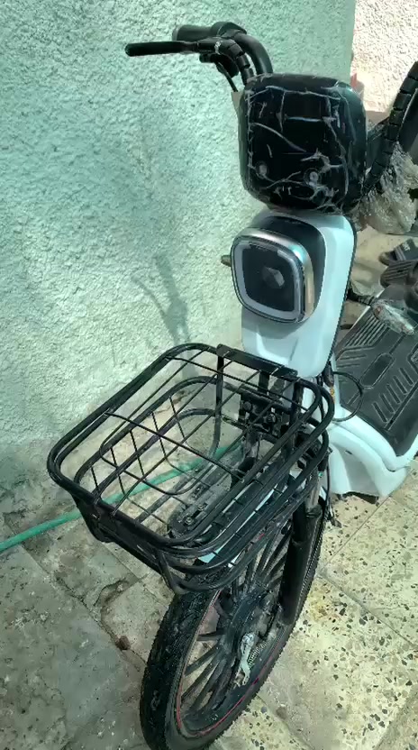 متاح دراجة 🚴‍♂️ سحن للبيع نظيفة بس بطاريات خلصت و موجودات بيهن الاصليات المكان بغداد السعر 125 وبيها مجال


**إذا كنت صاحب هذا الإعلان وتريد حذفه لأي سبب، رجاءا أرسل رسالة إلى الدعم الفني**