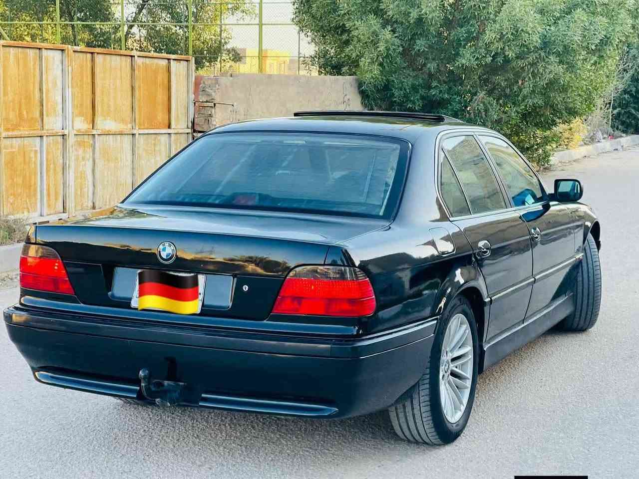 السلام عليكم رمضان مبارك عليكم
للبيع BMW 740 اصل بليته وسنويه موديل 1996 

السياره مكفوله من ضربه وتبديل فقط صبغ عام جماليه

رقم انبار مشروع وطني مداور وين ما جانط

كير ومكينه جدد 

حداده عامه جديده

تخم تاير جديد ويل ١٨ حاويه

كهربائيات عام جدد

لايت بروجكتر جديد

جام اربعه اوتو

شاشه اندرويد عارض 

غرفه رصاصي جديده

مري كهرباء شغاله

وباقي التفاصيل كدامكم سياره جديده وب العافيه ع الياخذهه

للاستفسار ***********
