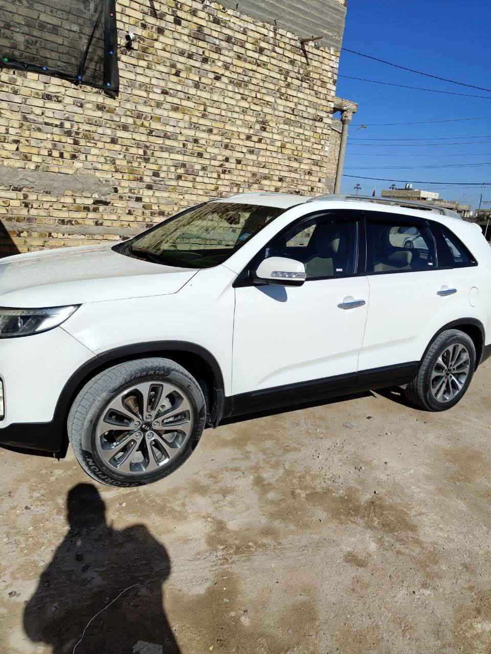 سلام عليكم
سورنتو 2015 خليجي محرك 6 سلندر كفاله عامه 
محرك گير مكفولات وع الفحص بصمت تشغيل وبصمات بيبان دواخل بيجي كشنات جلد 
ترحيب عن الاقتراب علامت سورنتو بلدوسات
 رقم بغداد بأسمي باقي التفاصيل اتصل وتدلل
***********
