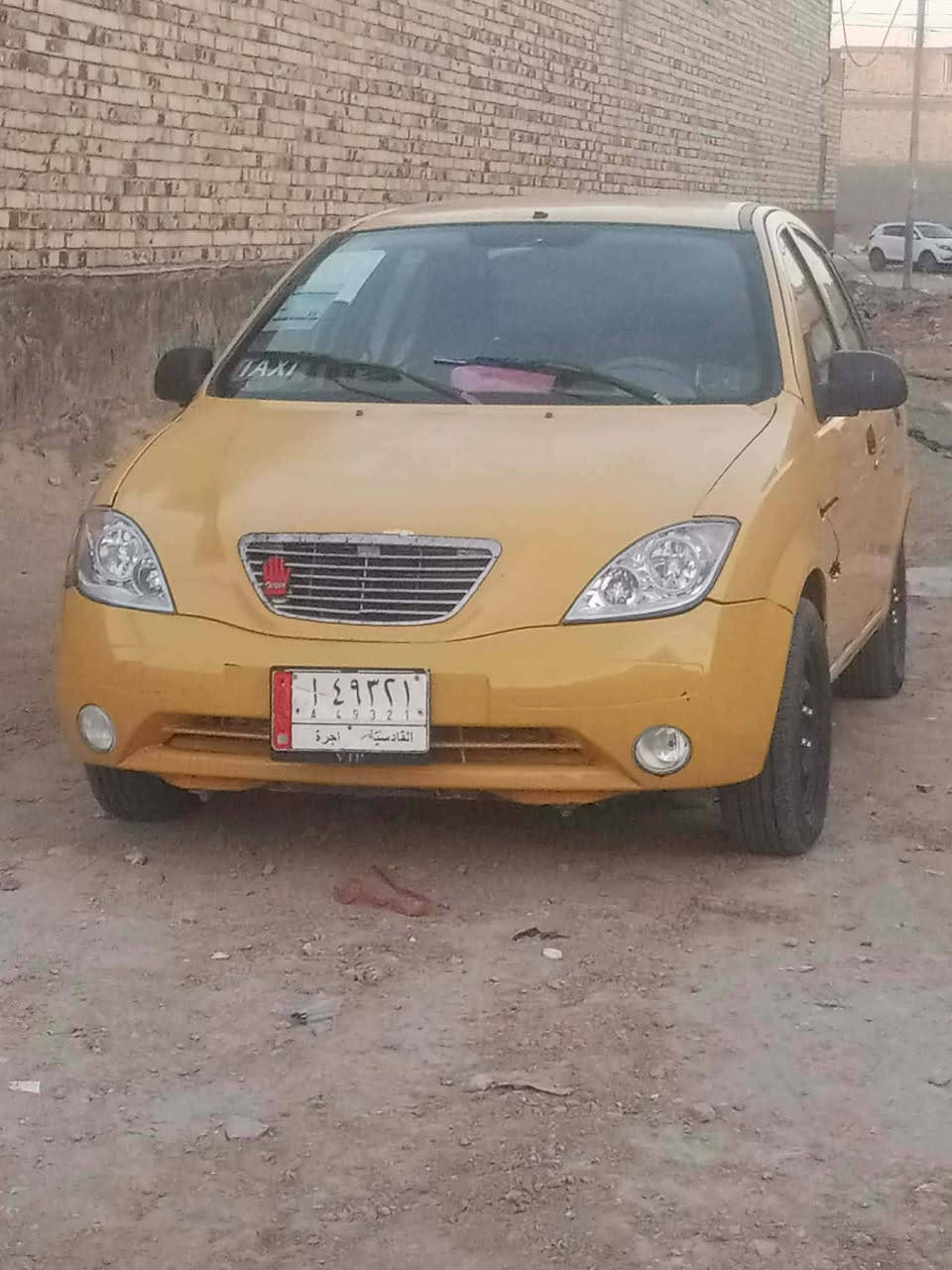 سلام عليكم طيبه 2016 جديده السياره كامله وتخبل مال جناي السياره كامله من تبريد ودواخل وشاشه  ولله احله من الصور السياره خير من الله سعر السياره 34$ ورقه وبيه مجال حك الجيه المكان الديوانيه العروبه للستفسار الانتصال على هاذه الرقم ***********
