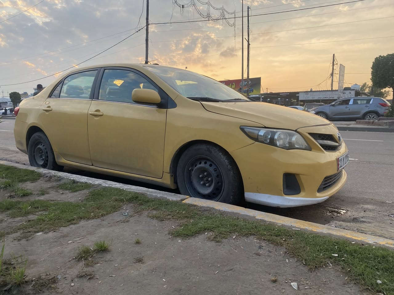 كورلا ياباني موديل 2013 مكينة 1800 بلادي محرك وكير جدد كفالة، السيارة وارد كندي حادثه جاملغ وبنيد بدون دواخل تايرات وباتري جدد السيارة جاهزة وخير من الله رقم انكليزي بغداد تحويل ثاني يوم، السعر 95 ورقة $ ، 

العنوان/ بغداد المنصور 

الشراي يتصل غير متواجد على الفيسبوك. 
 الهاتف/ ***********
