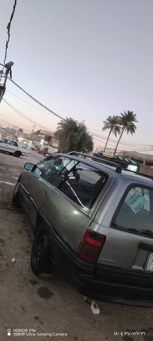 سلام عليكم سياره اوبل اوميكا مديل 88 سياره جديده فتحه شغاله كهربائية شغاله حداديه 70بل 100 كير ومحرك بل كارتون ترايك للبصره سياره احله من صوره تريد وكاله تريد تحويل سياره خير من الله لابيهه تبخير لا بي شي سياره صاروخ السعر 23 وبيهه مجال العنوان نجف الاشرف التواصل ***********
