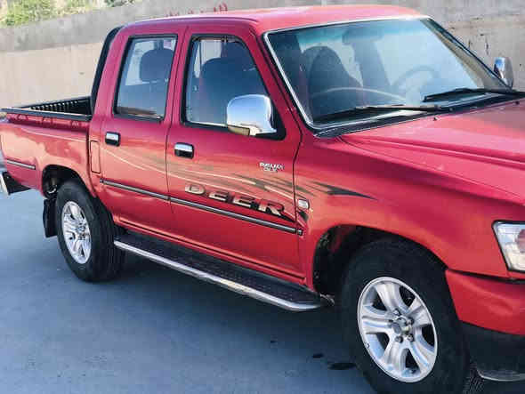 السلام عليكم بيكم دير 2011 رقم دهوك كوبون بانزين موجود مابيها صبغ  وتقحيل وبارد مابيها مكينه بخاخ شرط لاصرف لانفخ تبريد شغال ثلج طخم تايرات جديد السيارة جاهزة ونظيفة شرط مابيها مصرف ابد مال بيت 
السعر 72 ورقة وبي مجال بسيط 
مكاني بعشيقة 
***********
***********
