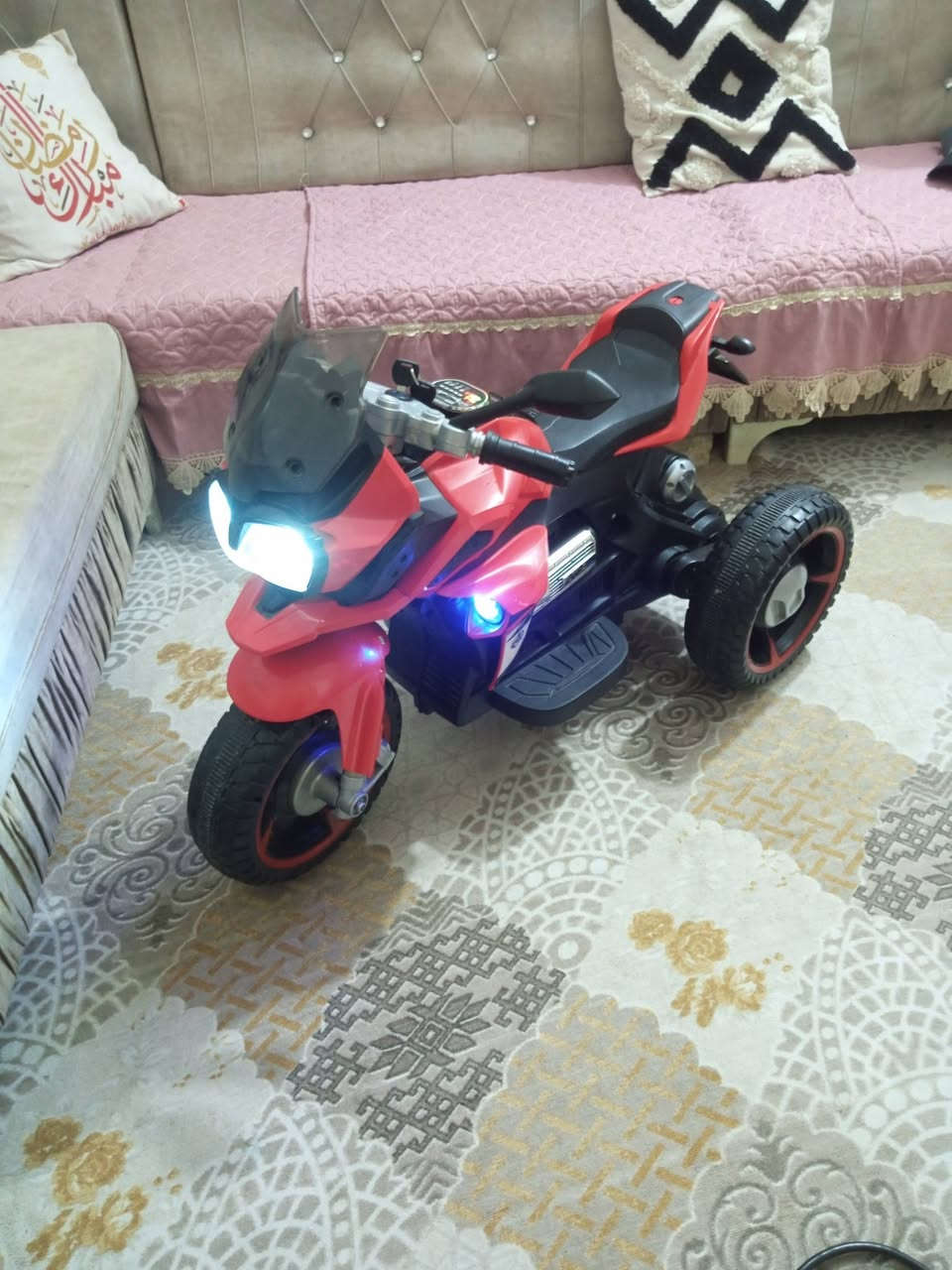 دراجه شحن اطفال
عمر من 1 إلى 6 سنوات 
دراجه اخت الجديده 
مكاني بغداد العبيدي شارع 20 
س 60 الف وبيها مجال


**إذا كنت صاحب هذا الإعلان وتريد حذفه لأي سبب، رجاءا أرسل رسالة إلى الدعم الفني**