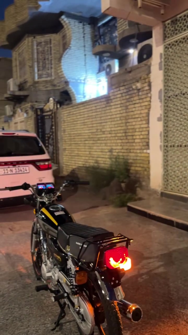 السلام عليكم شباب دراجه بدون للبيع دراجه غراضه بلاديه السعرر خاص رقم الهاتف ***********
