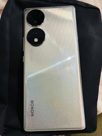 هونر ٧٠ • ٢٥٦ • حساس الشاشة