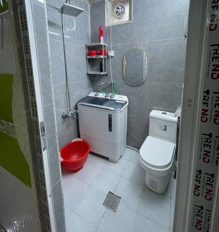 بيت للبيع طابو صرف واجهه ٤ نزال ٢٠
مساحه ٨٠مدخلين استقبال غرفه نوم خدمات مطبخ طابق الأول 
طابق الثاني غرفتين نوم وخدمات بناء 2017موقع حي اور خلف سوق الصبات بضهره ثالث فرع عرض الشارع ١٢ متر  
رقم لهاتف صاحب لبيت ***********
