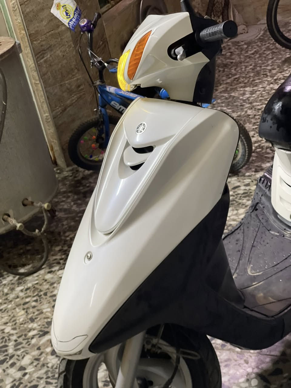 للبيع اكزز دراجه نضيفه وممفتوح بيها كلشي
ماخذها رمبه ع ايدي
شغاله سلف هندر

بغداد الشعب

***********

سعهرها مليون و300
