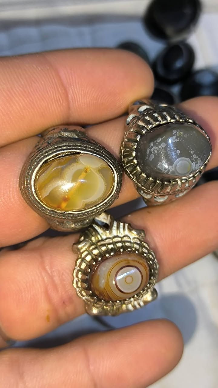 سليماني عيون صريحة سعر القطعة 5الف بلاش


**إذا كنت صاحب هذا الإعلان وتريد حذفه لأي سبب، رجاءا أرسل رسالة إلى الدعم الفني**