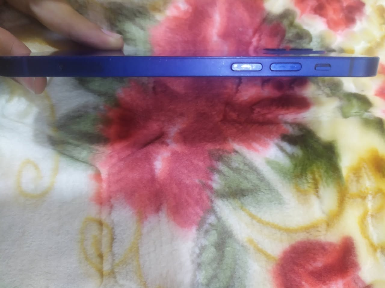 ايفون ١٢ بطاريه ٧٦
ذاكره ١٢٨ 
جهار ووتر مامبدل بي شي 
للبيع او مراوس 
٣٠٠ قفل


**إذا كنت صاحب هذا الإعلان وتريد حذفه لأي سبب، رجاءا أرسل رسالة إلى الدعم الفني**