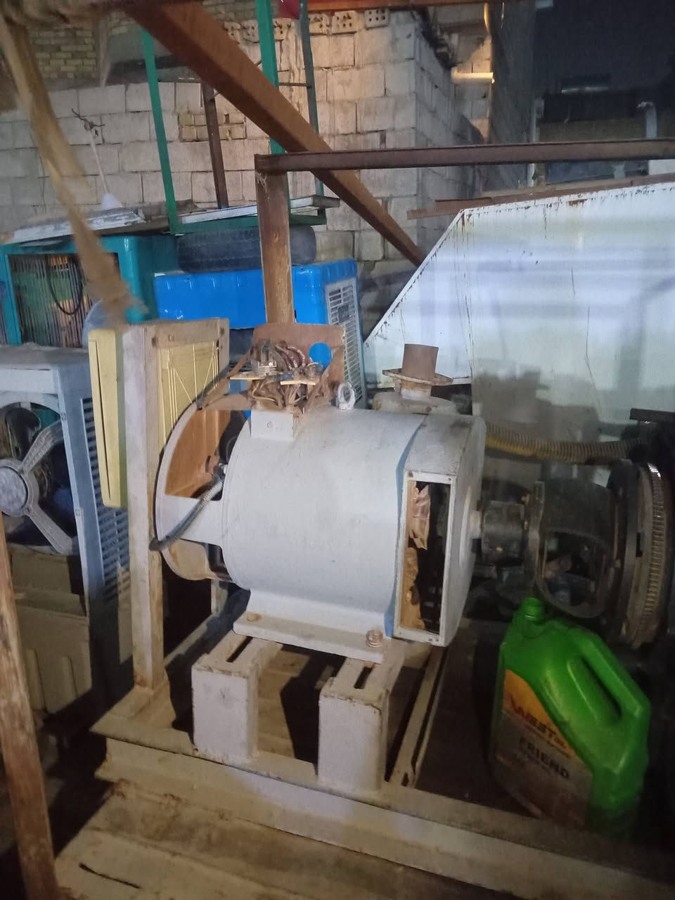 مولد اسيا شغال عل فحص 20 kv جاهز السعر 9 ورقات ***********
