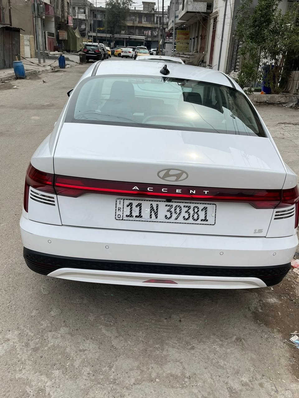 للبيع اكسنت ٢٤ ماشيه ٣٥ الف بيه فقط بارد بلجاملغ الخلفي باسمي العنوان زيونه 
***********
السعر 145
