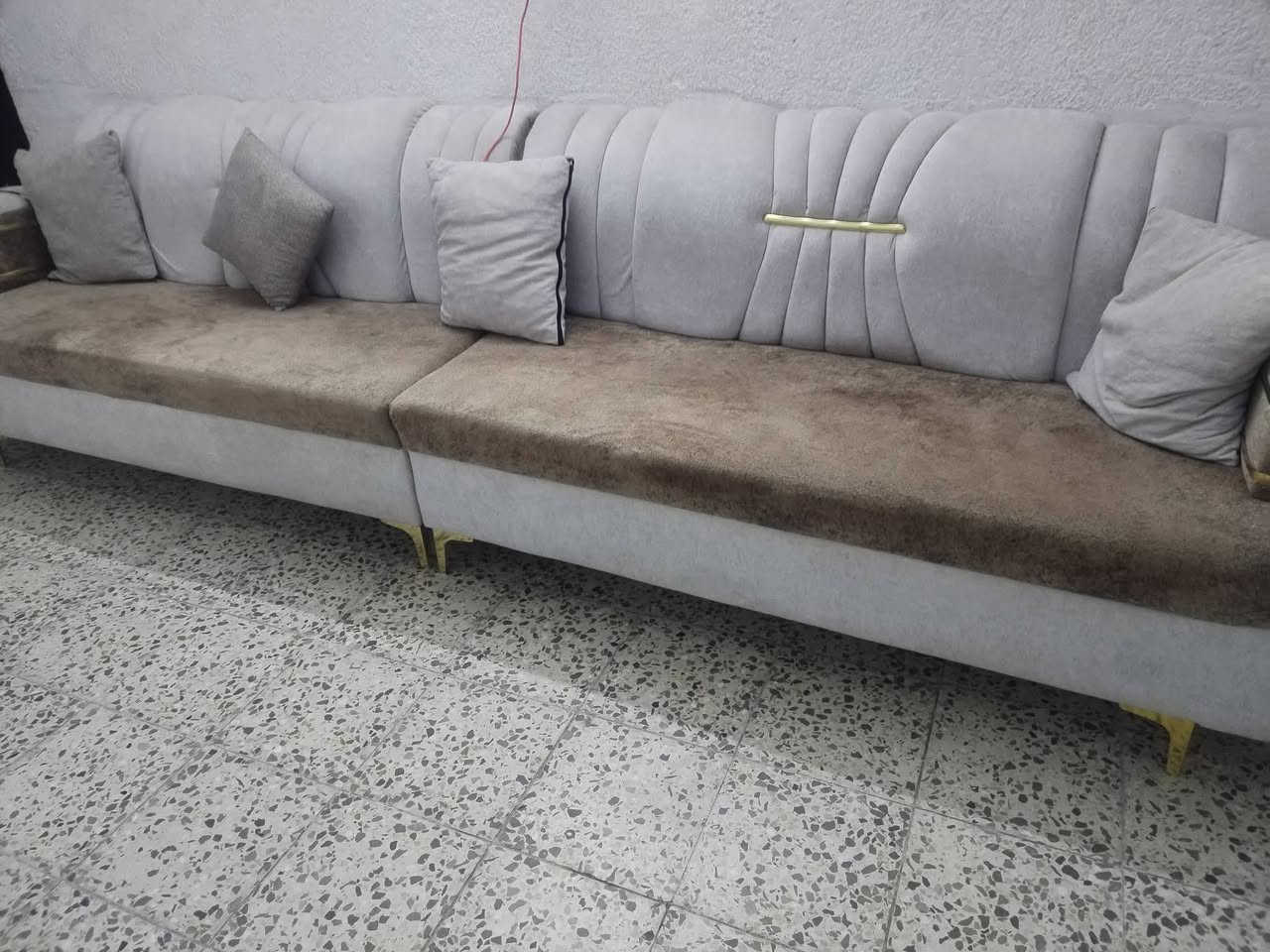 السلام عليكم ديوان البيع
بعده جديد ونضيف
الشراي يطب سعره مناسب
رقم شغال حته بي وتساب
***********
السهر 600 الف بي مجال
