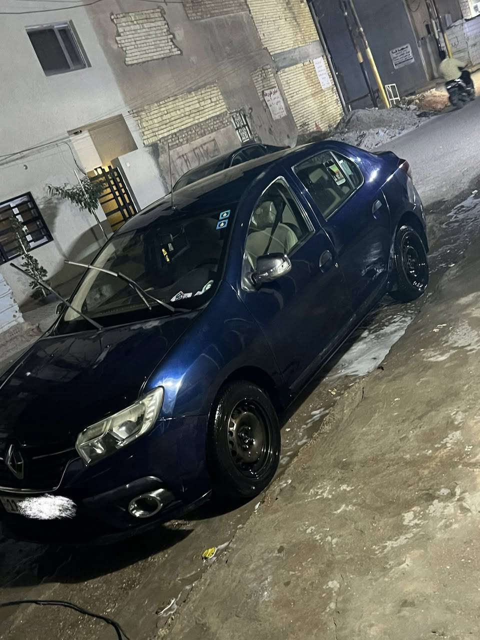 رينو سمبل 2019 بغداد سنويه وهزه جديده سياره مال بيت استخدام شخصي جاهزه من كلشي كير محرك تبريد تدفئه صدر جديد سياره بدون ضربه بيها قطعه وحده صبغ جاملغ سياره باسمي تحويل مباشر بيها جراد كلير يتبولش ويروح سياره خير من الله مكانها بغداد سعر 66 اتصل وتدلل ***********
