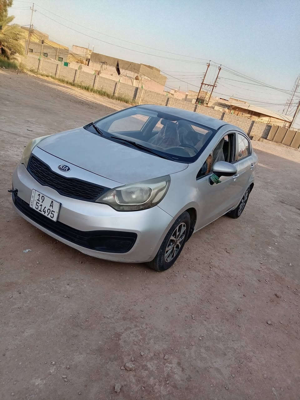 كية ريو خليجي موديل 2015 كربلاء بسمي هزه جديدة مكينه گير حدادية تبريد تدفئه مكفولة السيارة جاهزه بيه بارد قليل بالباب مكفولة من الضربة والصبغ مكان السيارة بابل رقم الهاتف *********** السعر 77وبيه مجال.
