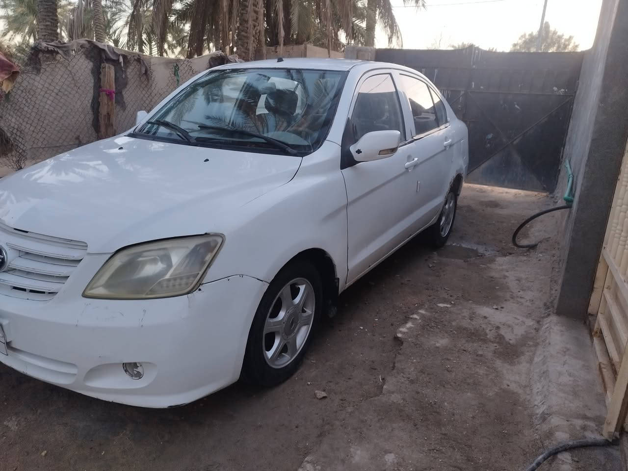 السلام عليكم سياره فاو للبيع موديل 13مكفوله من الضربه والصبغ
گير ومحرك وحداديه وتخم تاير مكفولات 
تحويل مباشر 
تدفئه تبريد 
المكان بابل مامتواجد على النت مامتواجد على لنت فقط تصال السعر 27وبيه مجال 
أو مراوس بتكسي ***********
