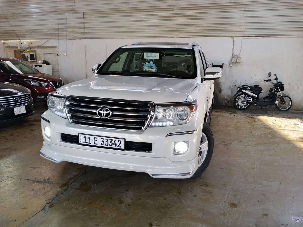 اسلام عليكم لاندكروزر موديل 9 محدثه 14فقط دعامتين مكفوله من الصبغ والضربه سياره جديده معنى كلمه كير أو مكينه جدد ما مفتوحه فتحه بالسقف صدر خلفي امامي مكفولات منضومه زنون سياره 95بيها مجال بسيط مكانها واسط الصويرة رقمها بغداد بسمي بيع او مراوس ***********
