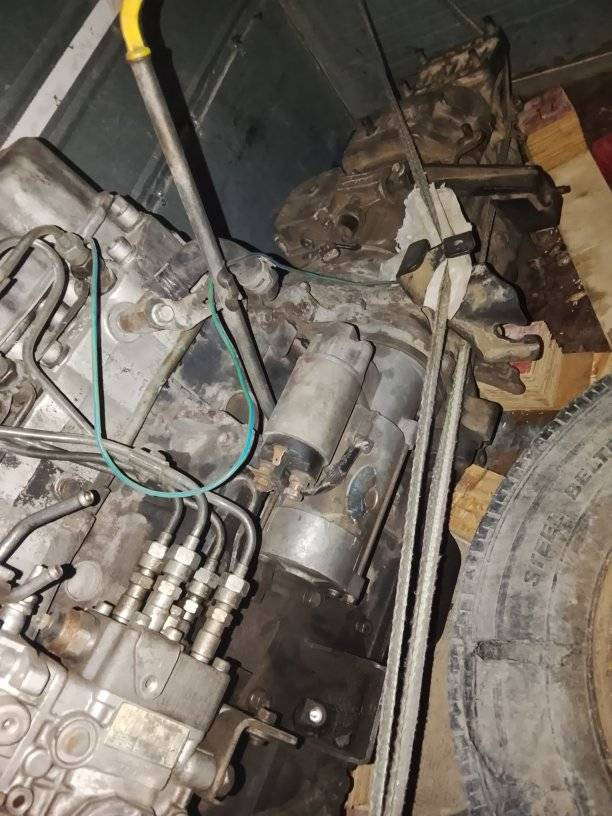 محرك 3000مشترك نوزل وبم ميكانيكي
مع كير وتفرعات كامله 
مكفول كفاله عامه مال حاويه
من تنقيص وتبخير 
شرط ع تشغيل وع الفحص
16ورقه وبي مجال..
مكاني .جبله
***********
