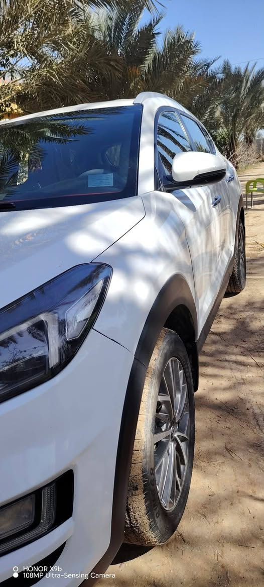 سيارة توسان 2019 
وارد خليجي مكفوله كفاله عامه عدا البنيد مبدل 
السعر 190وبيه مجال 
رقمه بغداد 
للستفسار الاتصال ***********
