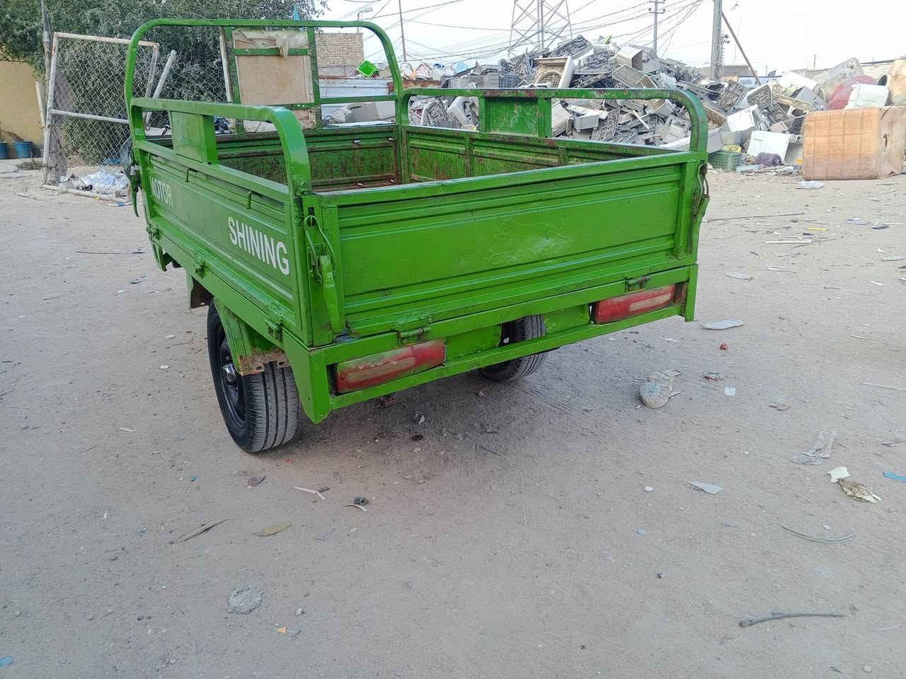 سلام عليكم ستوته للبيع موديل 18اوراق صولي مكينه 21 مكاني كربلاء حي الموضفين***********
